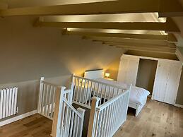 Unique 5BD Farm House Perfect for Relaxing