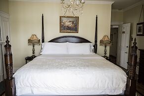 Belle View Manor Inn