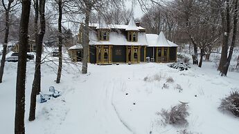 Belle View Manor Inn