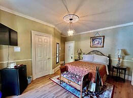 Belle View Manor Inn