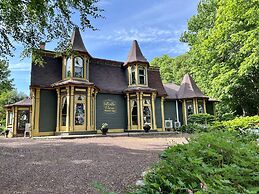 Belle View Manor Inn