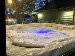 Belle View Manor Inn