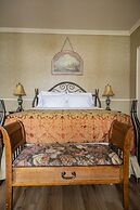 Belle View Manor Inn