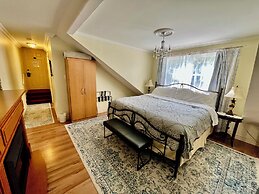 Belle View Manor Inn