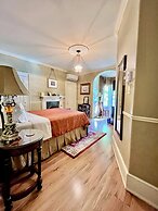 Belle View Manor Inn