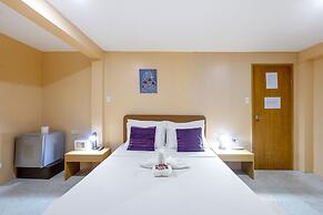 White Shamrock Beach Hotel