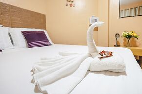 White Shamrock Beach Hotel