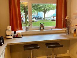 Charming 2-bed Apartment in Edinburgh City Centre