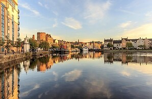 Charming 2-bed Apartment in Edinburgh City Centre