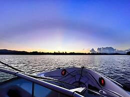 WHITE DOMES GLAMPING