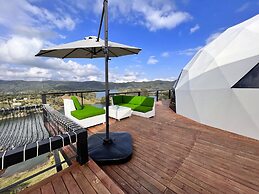 WHITE DOMES GLAMPING