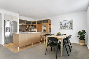 Spacious viaduct sancturary