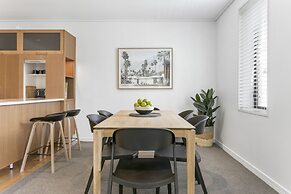 Spacious viaduct sancturary