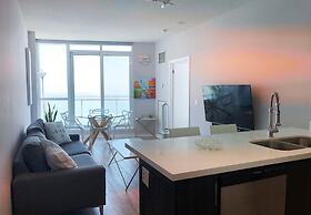 Queens Quay-Downtown-Lakeview -CN view