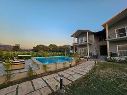 Srina Vilas, Corbett