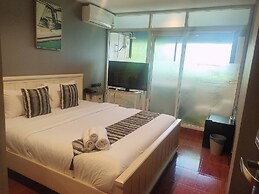 Anandpura Riverside Hotel