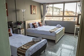 Anandpura Riverside Hotel