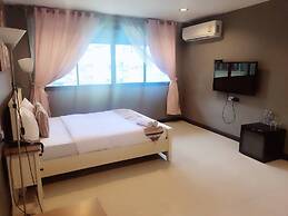 Anandpura Riverside Hotel