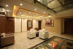 Hotel Starex Opp. Artemis Hospital