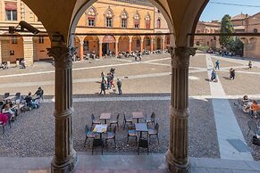 Santo Stefano Elegant Apartment by Wonderful Italy