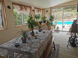 Domaine des 3 Cyprès Chez Nath & Pat