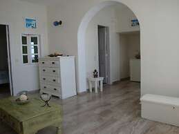 Captain John Traditional Houses - Adults Only