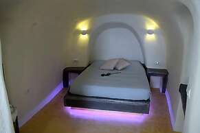 Captain John Traditional Houses - Adults Only