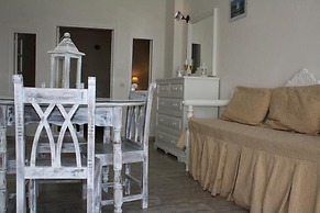 Captain John Traditional Houses - Adults Only