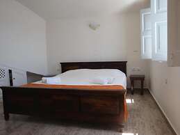 Captain John Traditional Houses - Adults Only