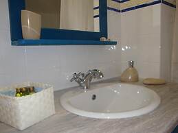 Captain John Traditional Houses - Adults Only