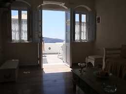 Captain John Traditional Houses - Adults Only