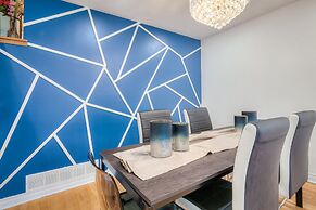 Spacious Breathtaking 4br Villa in the heart of Toronto