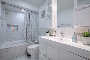 Spacious Breathtaking 4br Villa in the heart of Toronto