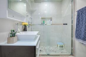 Spacious Breathtaking 4br Villa in the heart of Toronto