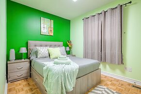 Spacious Breathtaking 4br Villa in the heart of Toronto