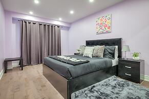 Spacious Breathtaking 4br Villa in the heart of Toronto