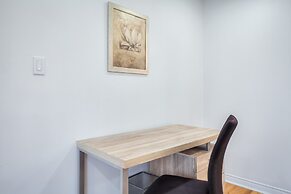 Spacious Breathtaking 4br Villa in the heart of Toronto