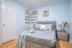 Spacious Breathtaking 4br Villa in the heart of Toronto