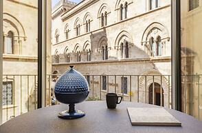 Fiveplace Design Suite & Apartments