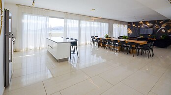 YalaRent mountainside luxury properties with Private Pool