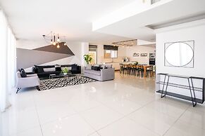 YalaRent mountainside luxury properties with Private Pool