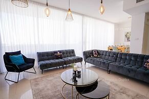 YalaRent mountainside luxury properties with Private Pool