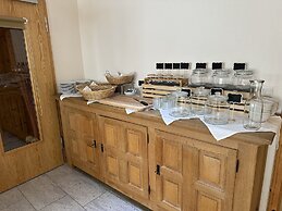 Hotel Ursula Garni