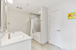 New Orleans Condo Close to Bourbon Str