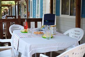 Happy Camp in Camping Karavomilos Beach