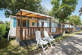 Happy Camp in Camping Karavomilos Beach