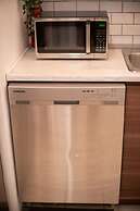 SUPERB 1 Bed Apt. Steps Away From Metro