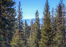 The Bass Chalet 3 Bedroom Home by RedAwning