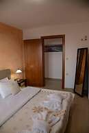 Spotless Apt in the Heart of Sisi