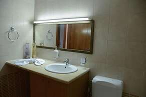 Spotless Apt in the Heart of Sisi